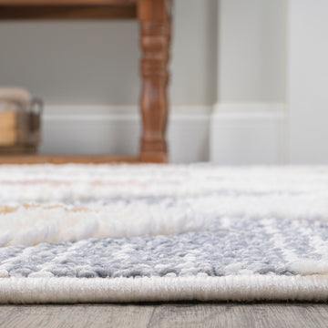 Monique Trellis High-low Area Rug